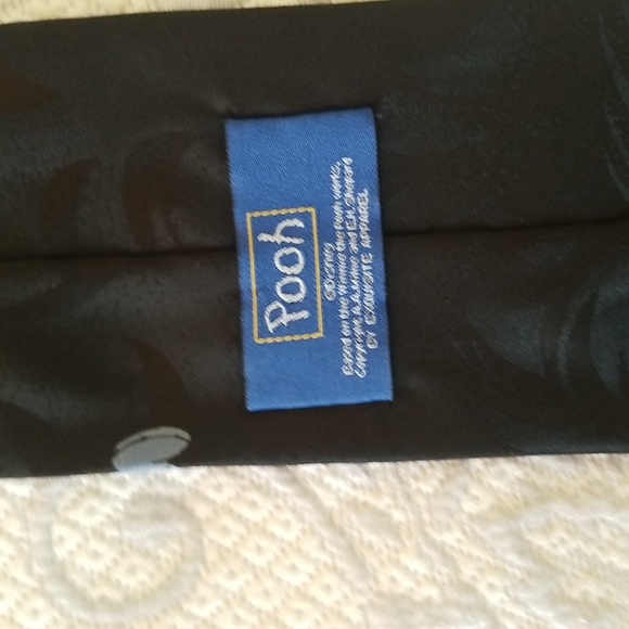 WINNIE THE POOH  CHRISTMAS TIE WITH POOH AND EGOR . - Picture 3 of 7